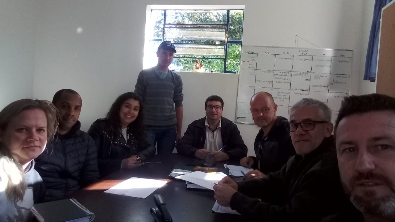 Hoje pela manhã representado a Câmara de vereadores junto com meu colega vereador Thiarles Melo Schneider, reunião com a Emater e IBGE de levantamento sistemático da produção agrícola nas culturas temporárias e permanente do município de Morro Redondo.
