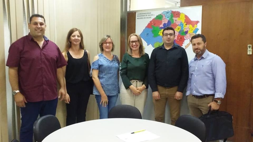 Comprometimento com demandas do município, no que se refere ao Hospital, estivemos na Secretaria de Saúde para tratar sobre o repasse do convênio de Janeiro, que não foi efetuado o pagamento. Por parte da secretaria, Sra. Rosângela Timm, foi primordial nossa atuação para garantir o pagamento de Janeiro, onde semana que vem será efetivado. No que consta a Fevereiro, bem como documentação que se encontrava parada, devido atuação do colega Luis Fernando foi efetivado.